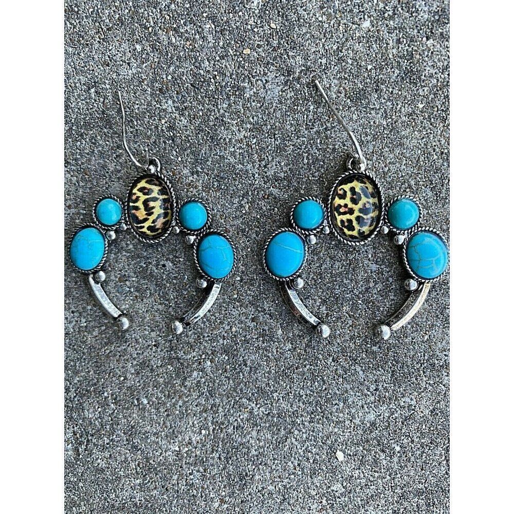 Tribal Horseshoe Leopard Cabochon Turquoise Charms Wire Earrings Southwestern - Picture 5 of 8